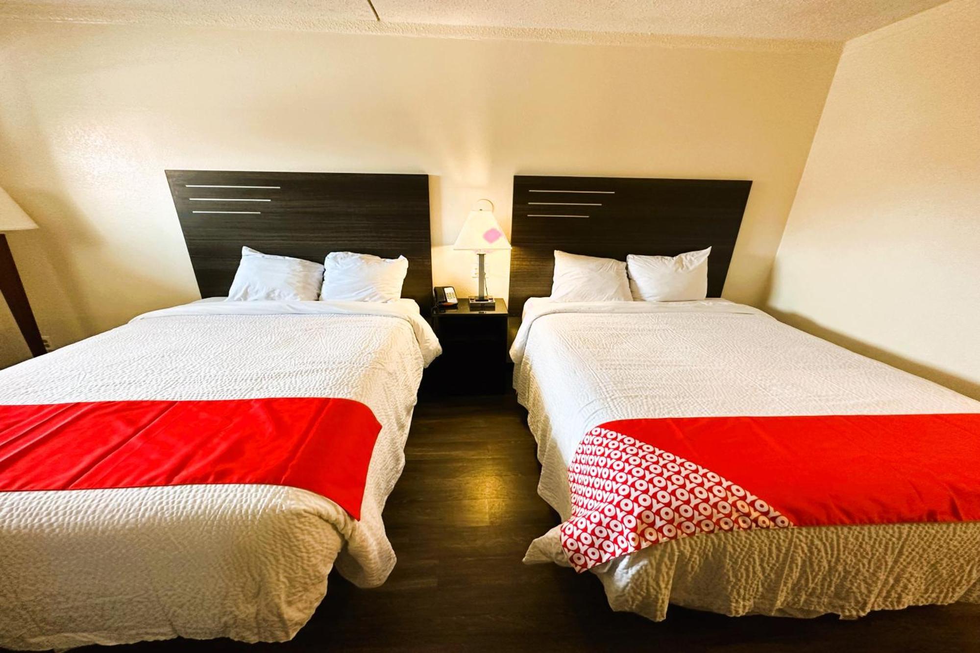 Oyo Hotel San Antonio Lackland Afb Seaworld Hwy 90 W Eksteriør bilde