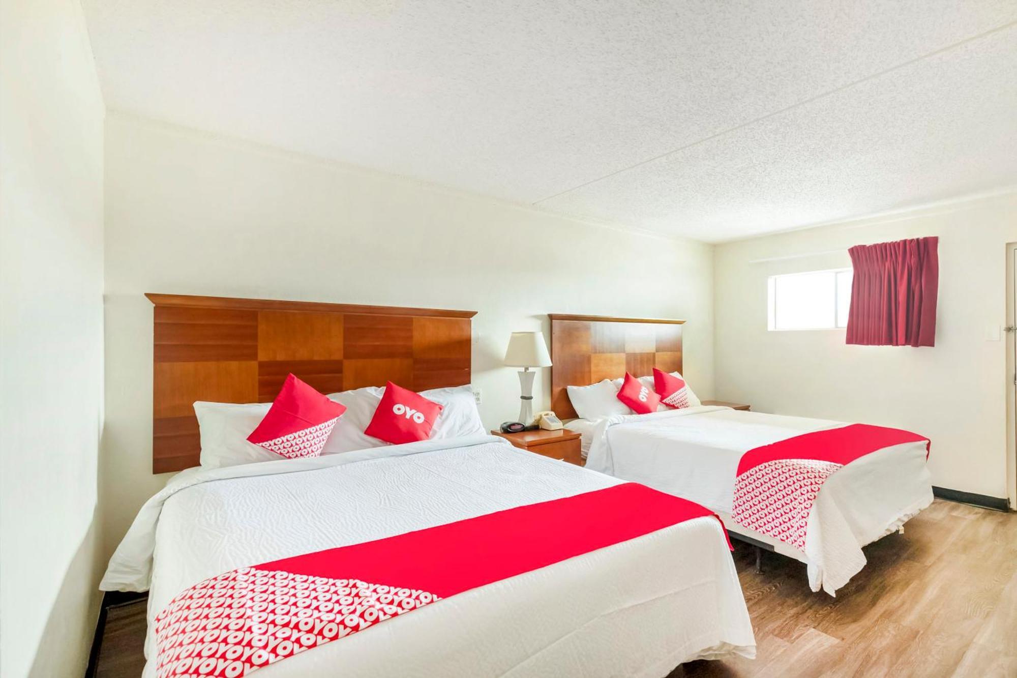 Oyo Hotel San Antonio Lackland Afb Seaworld Hwy 90 W Eksteriør bilde