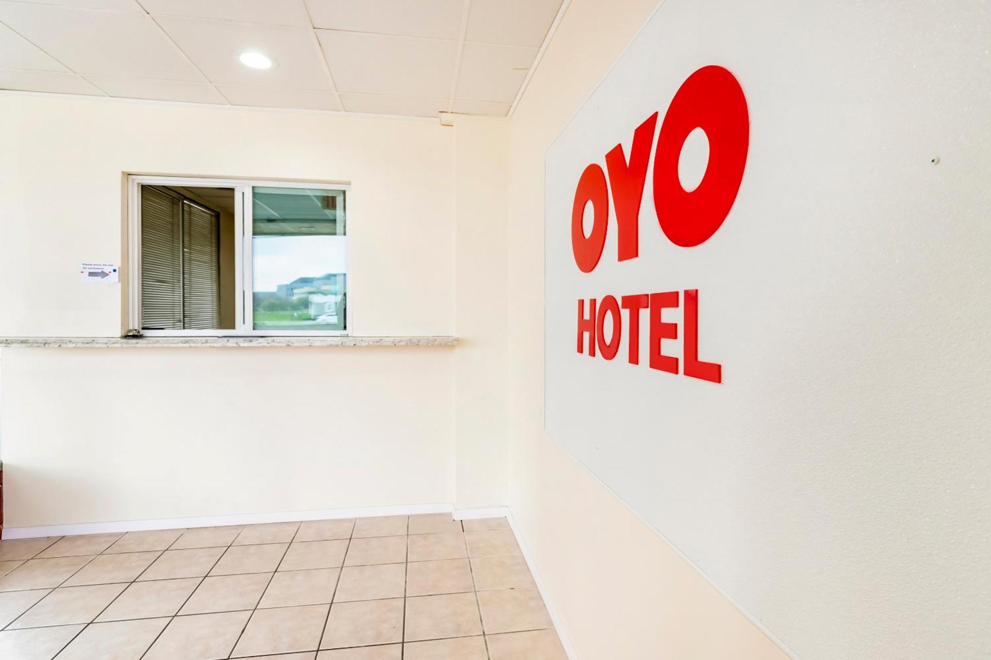 Oyo Hotel San Antonio Lackland Afb Seaworld Hwy 90 W Eksteriør bilde