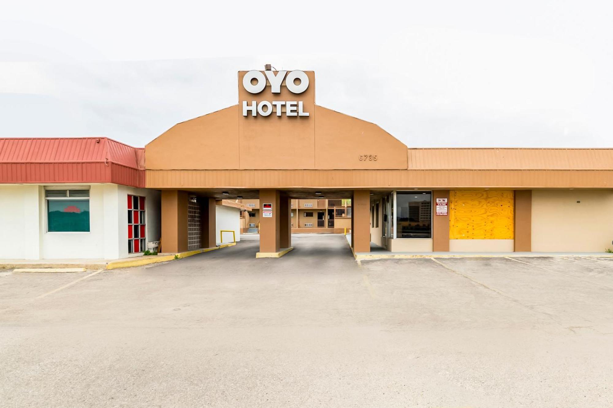 Oyo Hotel San Antonio Lackland Afb Seaworld Hwy 90 W Eksteriør bilde