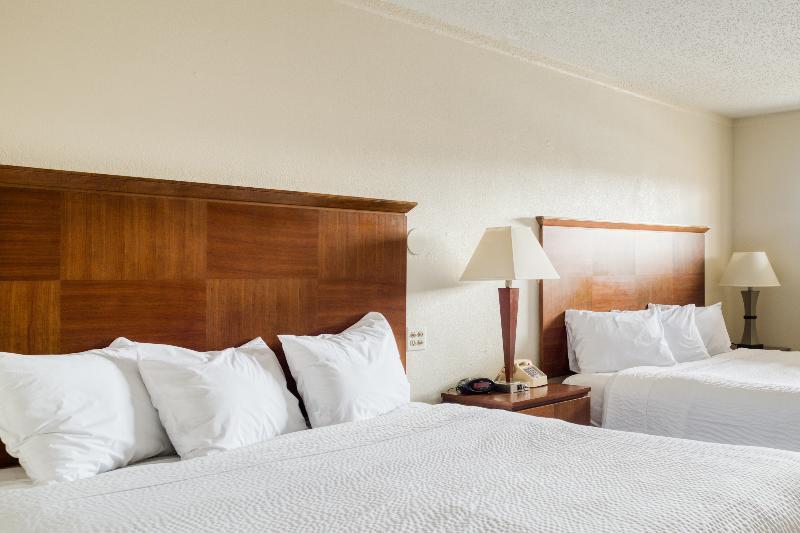 Oyo Hotel San Antonio Lackland Afb Seaworld Hwy 90 W Eksteriør bilde