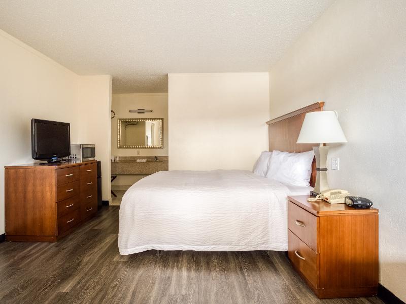 Oyo Hotel San Antonio Lackland Afb Seaworld Hwy 90 W Eksteriør bilde